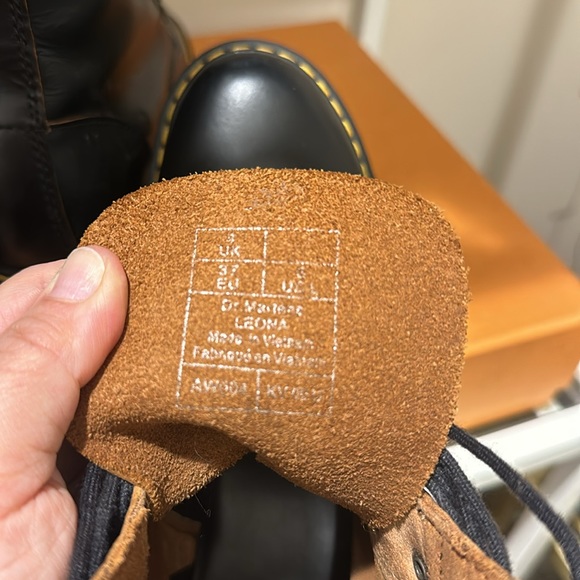 Dr Martens Leona Boots - Picture 6 of 6